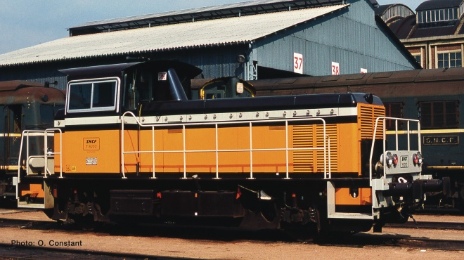 Diesel locomotive series Y 8000 Digital with Sound and Couplers<br /><a href='images/pictures/Roco/Roco-72009.jpg' target='_blank'>Full size image</a>